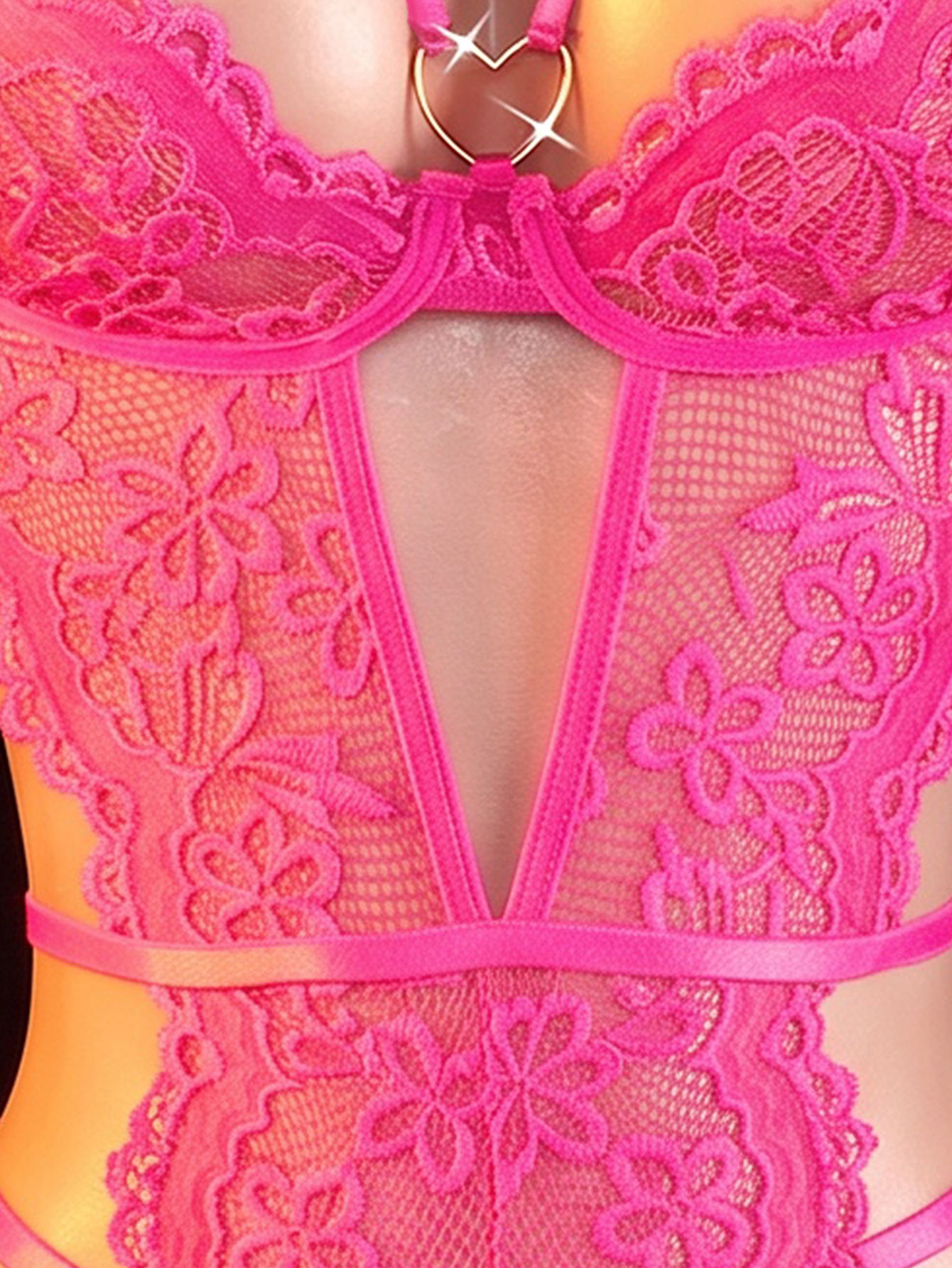 Lingerie sexy en dentelle tran - Sewing Nylon avis et prix